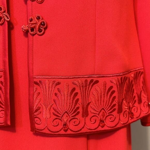 Vintage Ursula of Switzerland red embroidered 2PC women’s dress suit size 8P - Picture 4 of 15